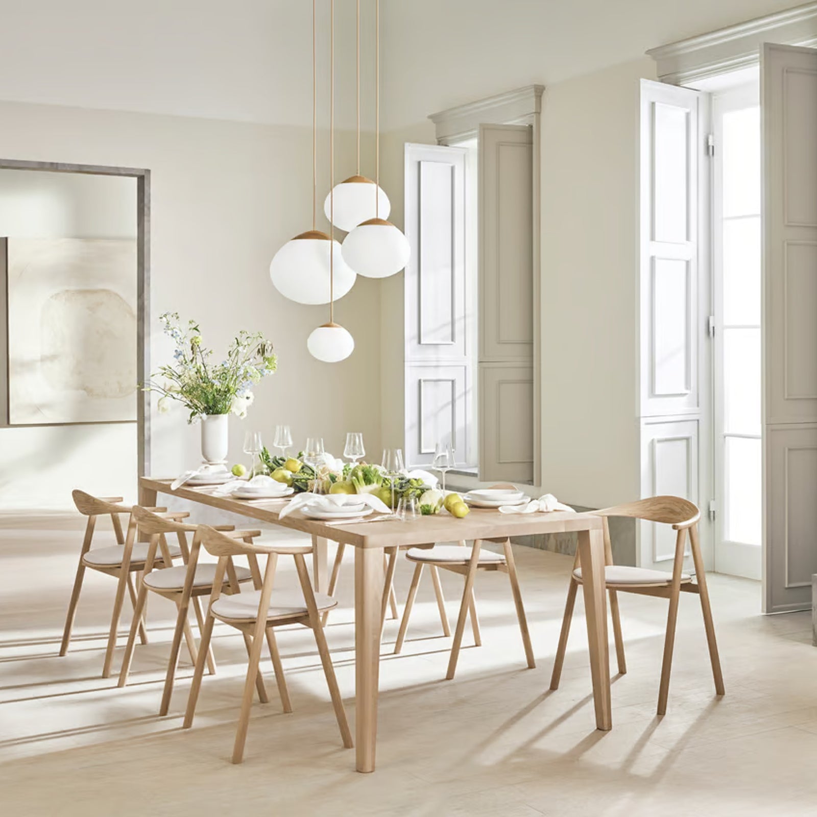 Graceful Dining Table