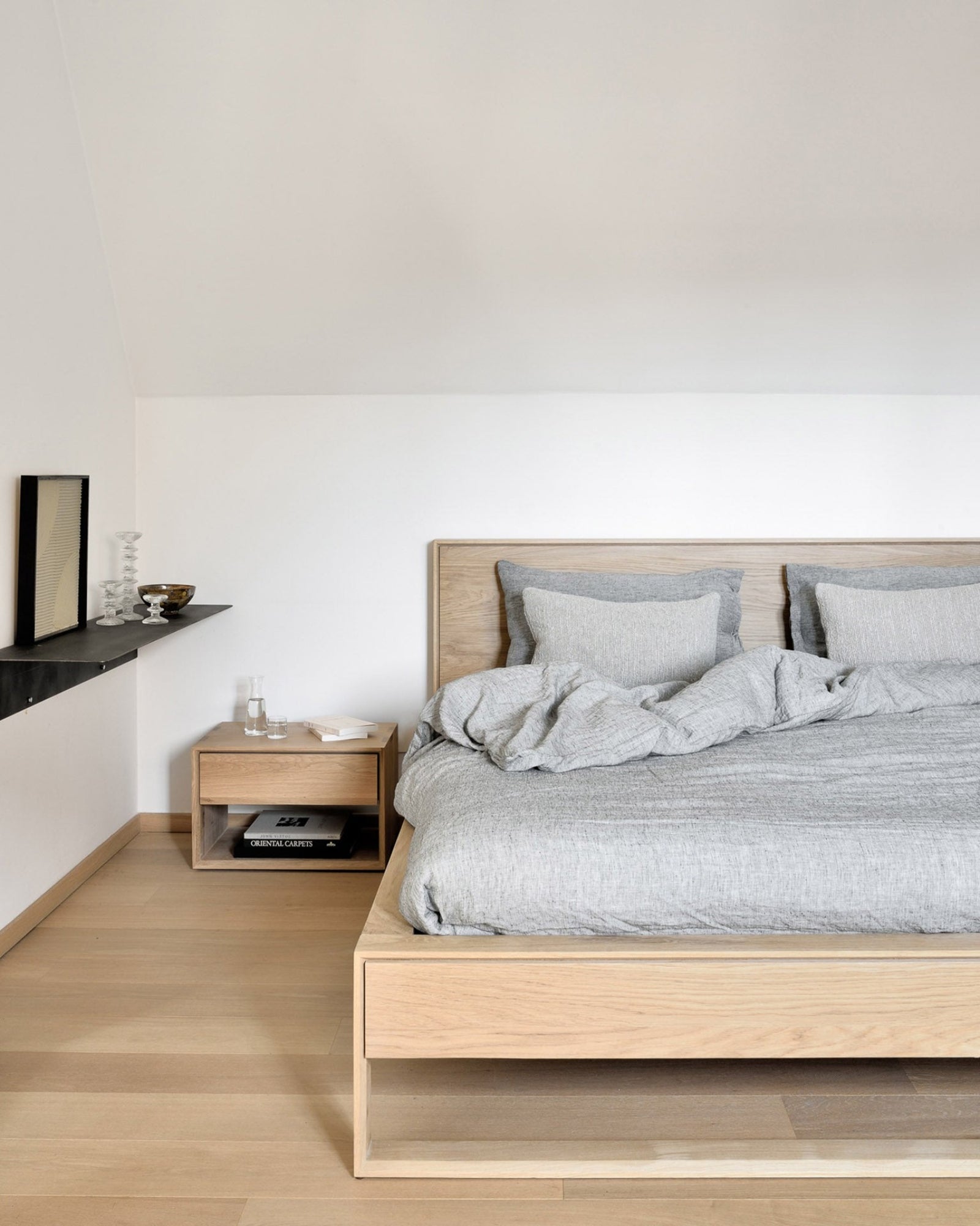 Oak Nordic II Bed