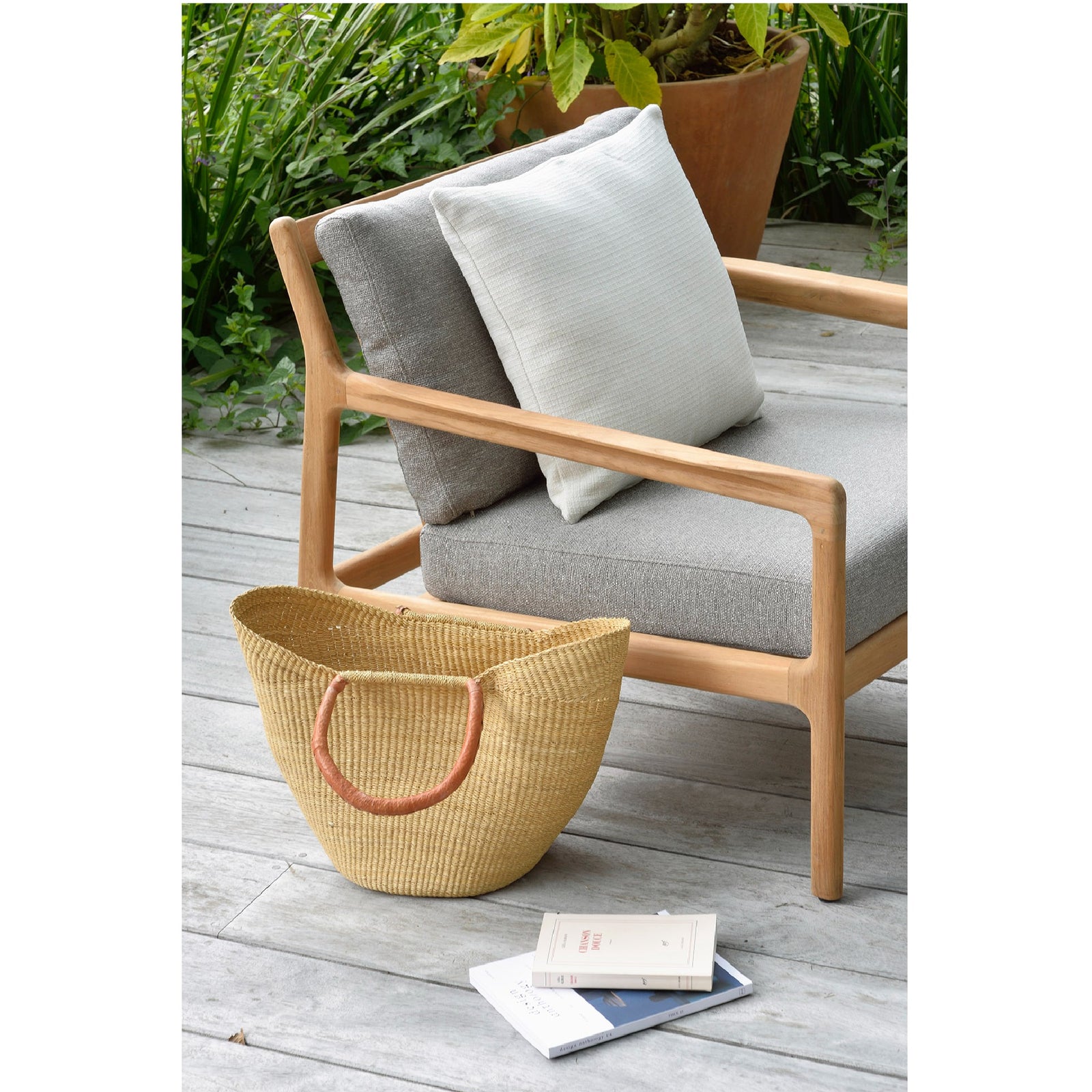 Teak Jack outdoor lounge chair